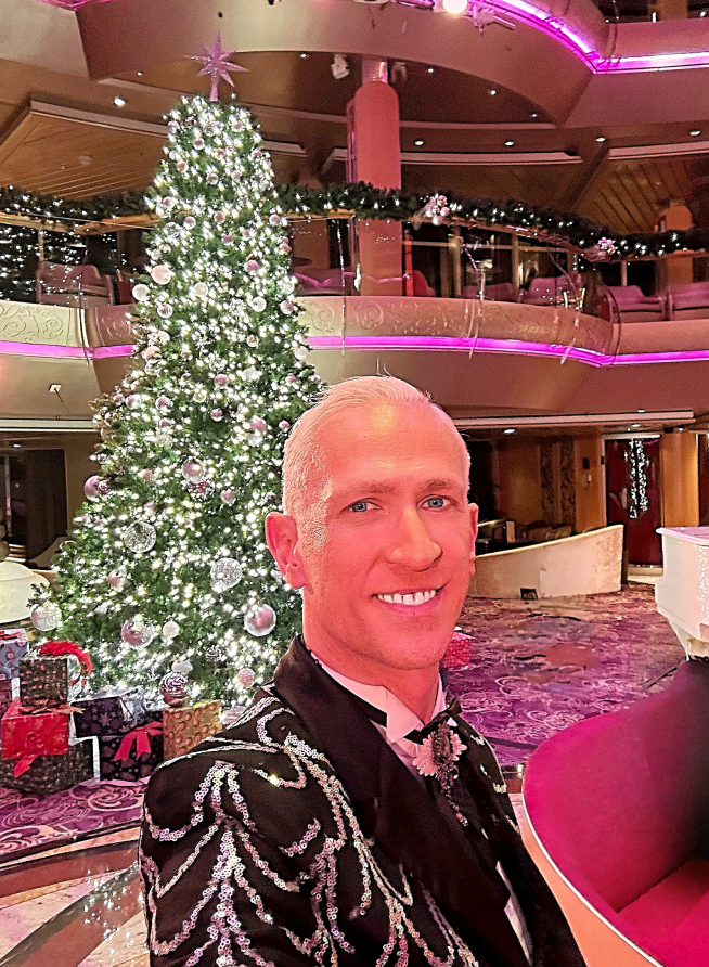 Perry Grant Grandeur Of The Seas